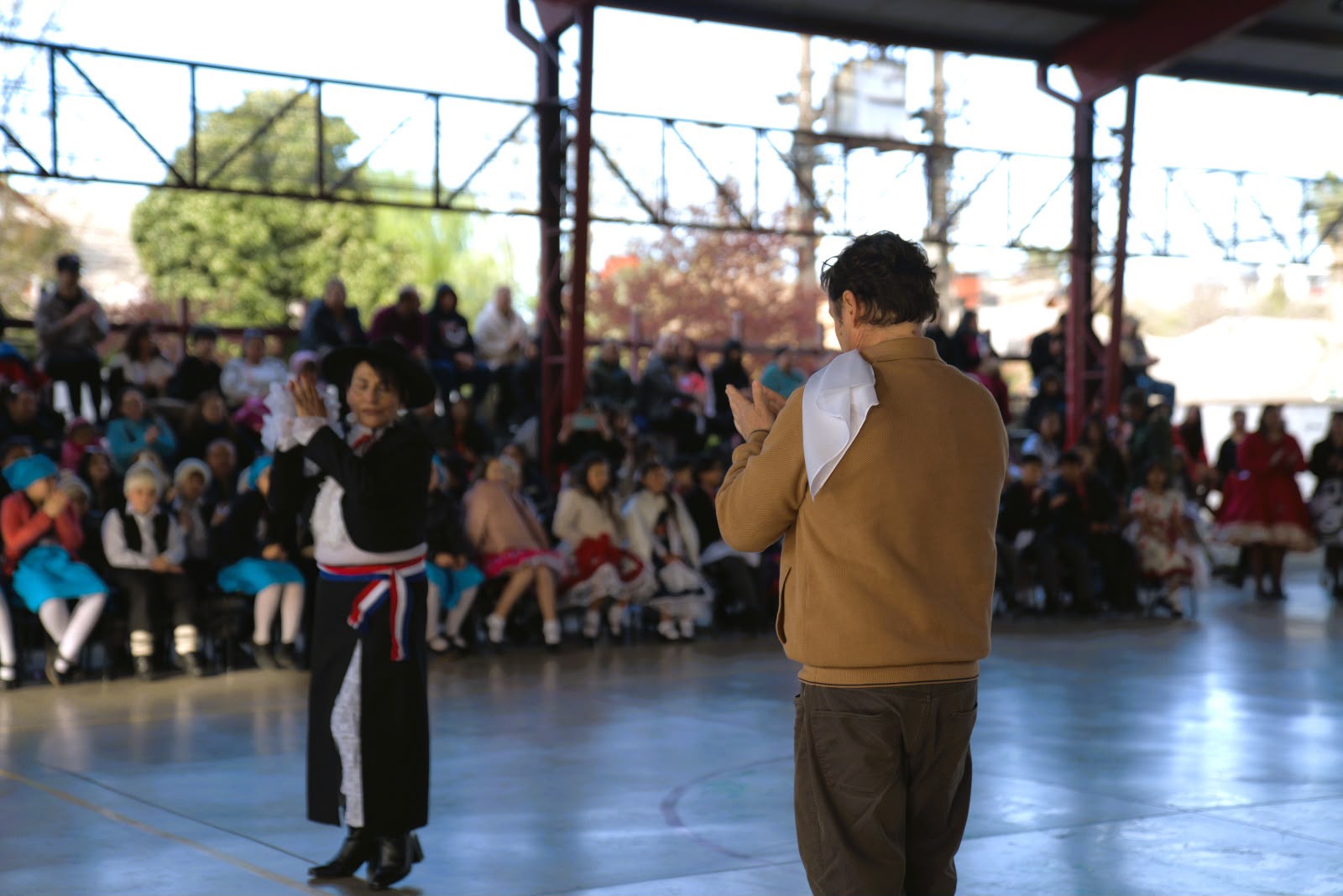 Gobernador celebra Fiestas Patrias junto a histórica comunidad de la Escuela Uno San Agustín de Talca